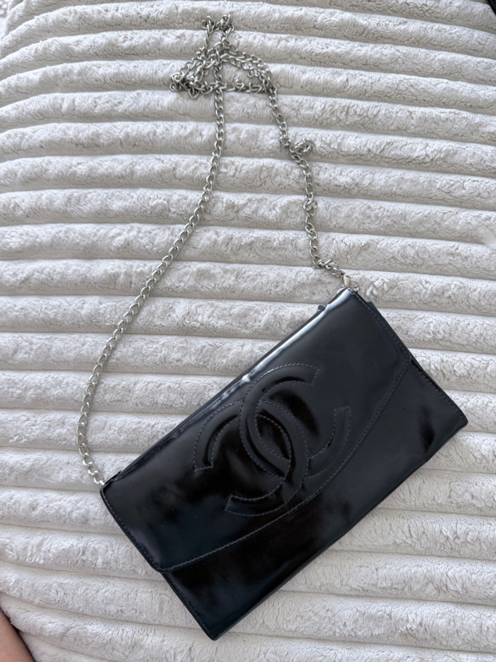 CHANEL Black Patent Leather Chain Clutch